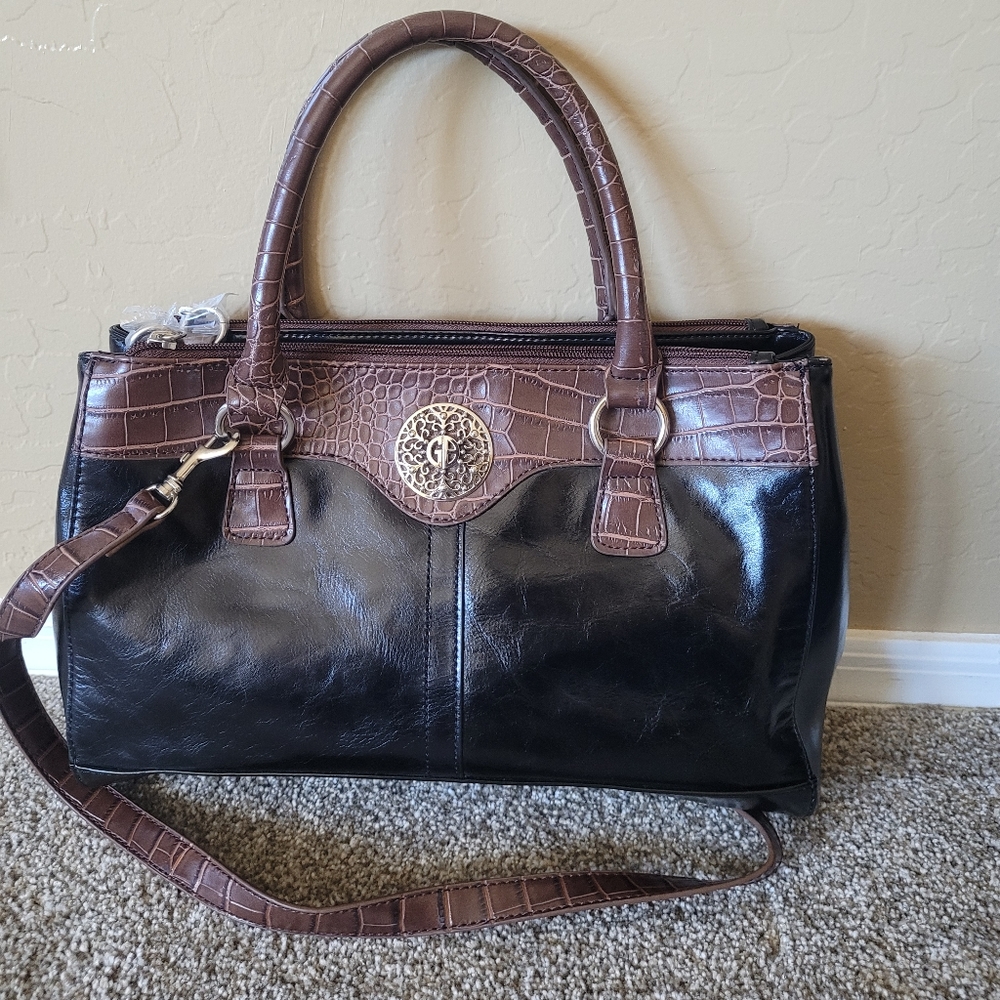 Giani Bernini Leather purse